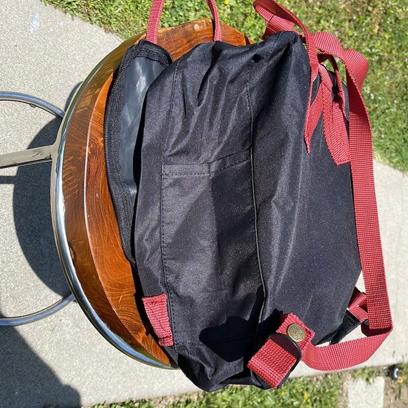 Fjallraven Kanken - Picture 6 of 9